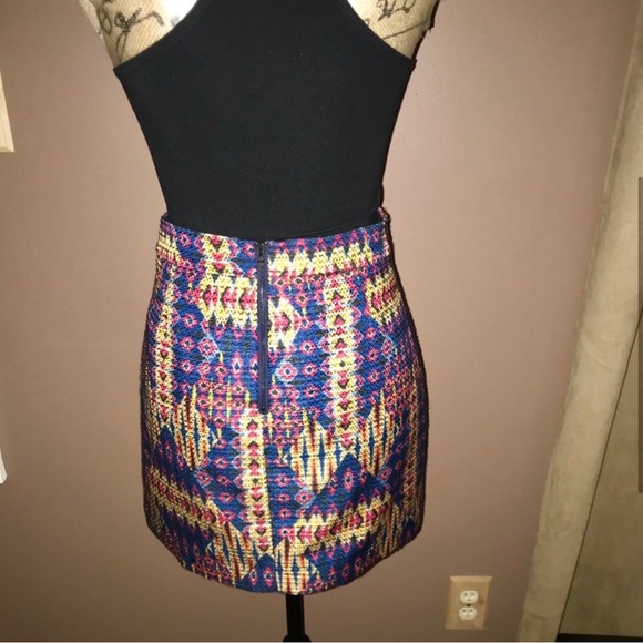 SAM EDELMAN NWOT TRIBAL PRINT MINI SKIRT!! - Picture 3 of 9